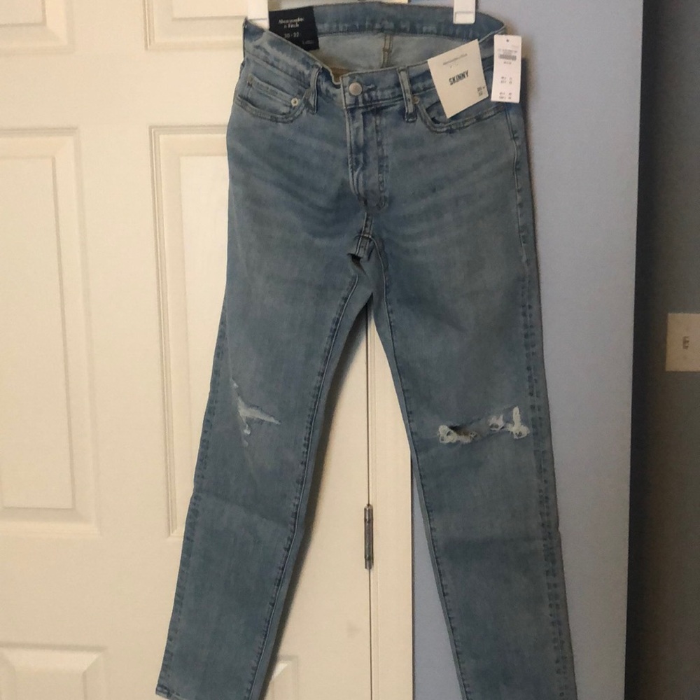 Abercrombie & Fitch light ripped wash jeans